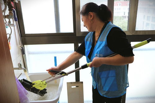 上海試點街道家床服務(wù)升級 家政保潔等個性化服務(wù)全面啟動